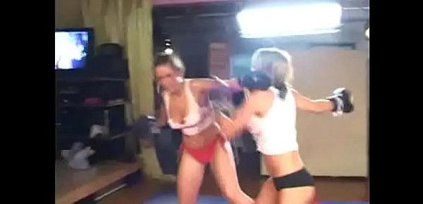  women skimpy boxing wrestling
